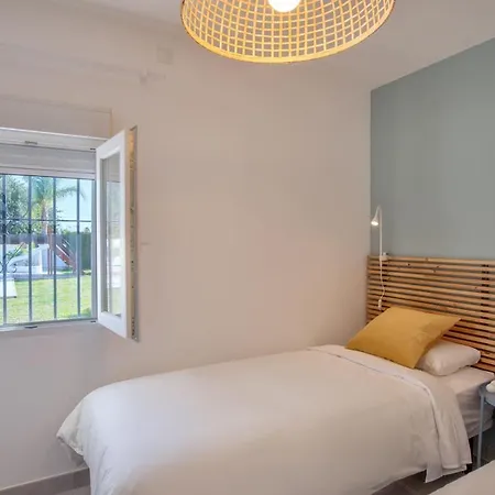 2 Independant Fully Equipped With Heated Pool And Jacuzzi Villa *