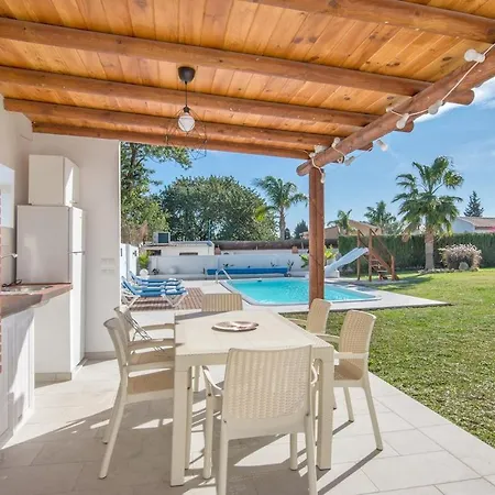 Villa 2 Independant Fully Equipped With Heated Pool And Jacuzzi *